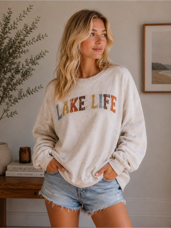 Tops - VTG feel super soft sweatshirt. Lake Life graphic.